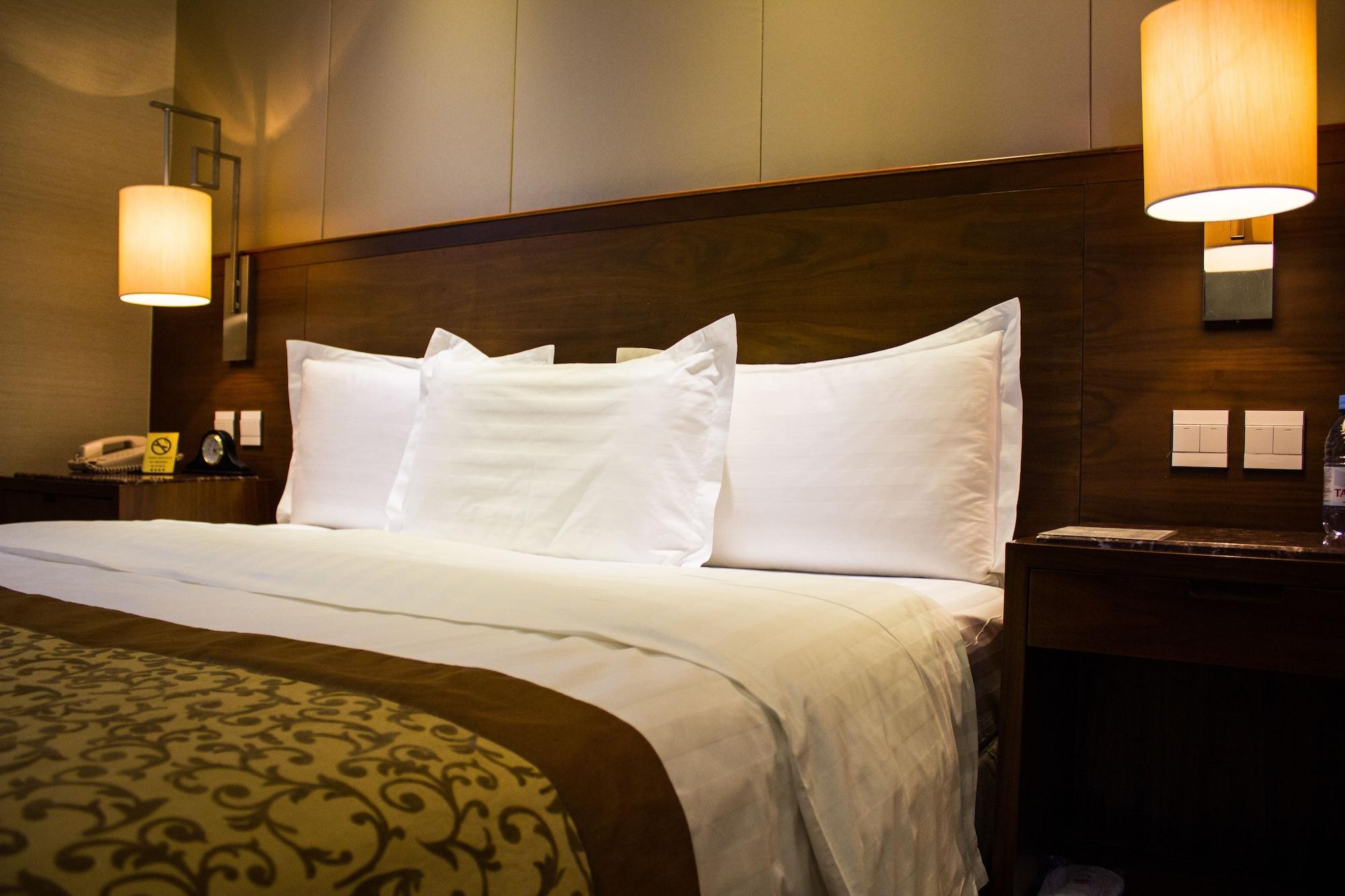 Soluxe Hotel Αλμάτι Εξωτερικό φωτογραφία