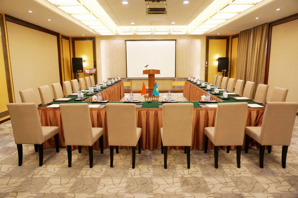 Soluxe Hotel Αλμάτι Εξωτερικό φωτογραφία
