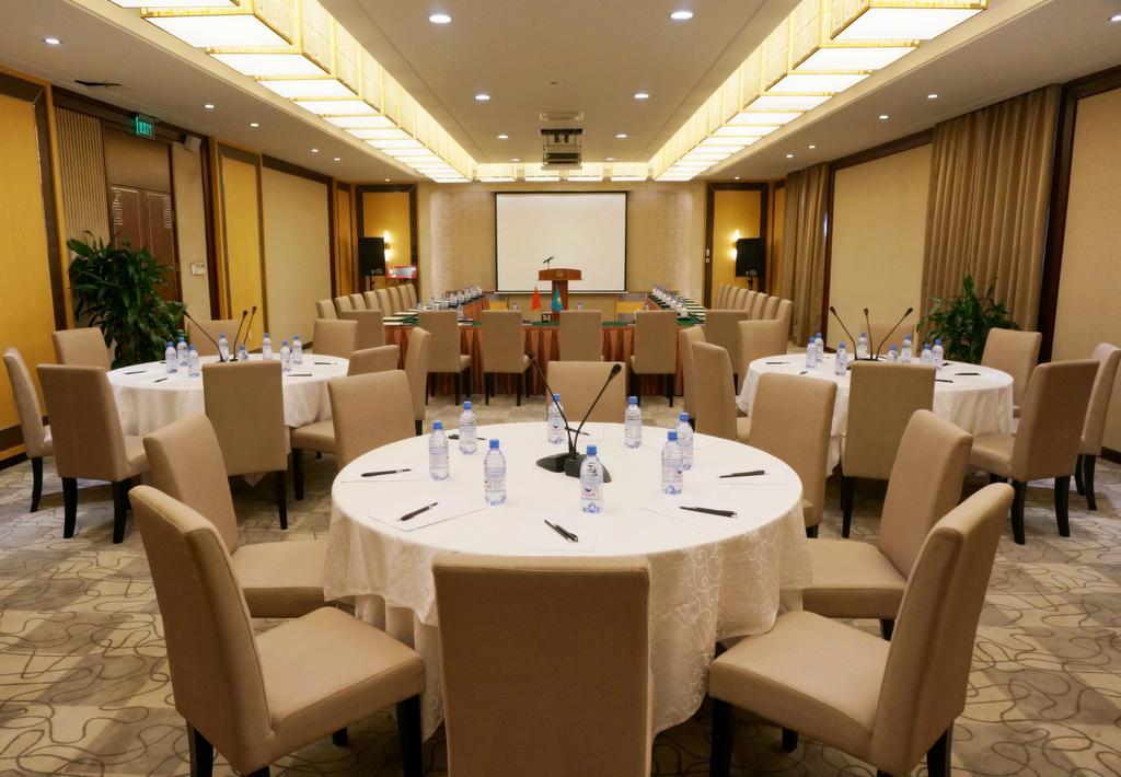 Soluxe Hotel Αλμάτι Εξωτερικό φωτογραφία