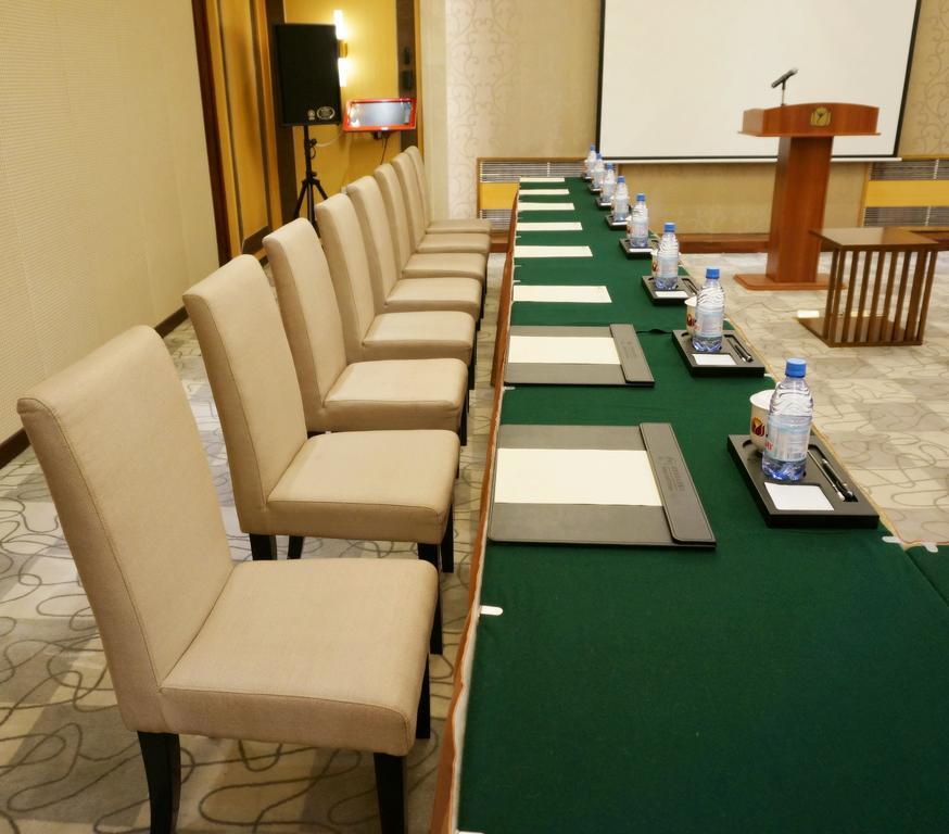 Soluxe Hotel Αλμάτι Εξωτερικό φωτογραφία