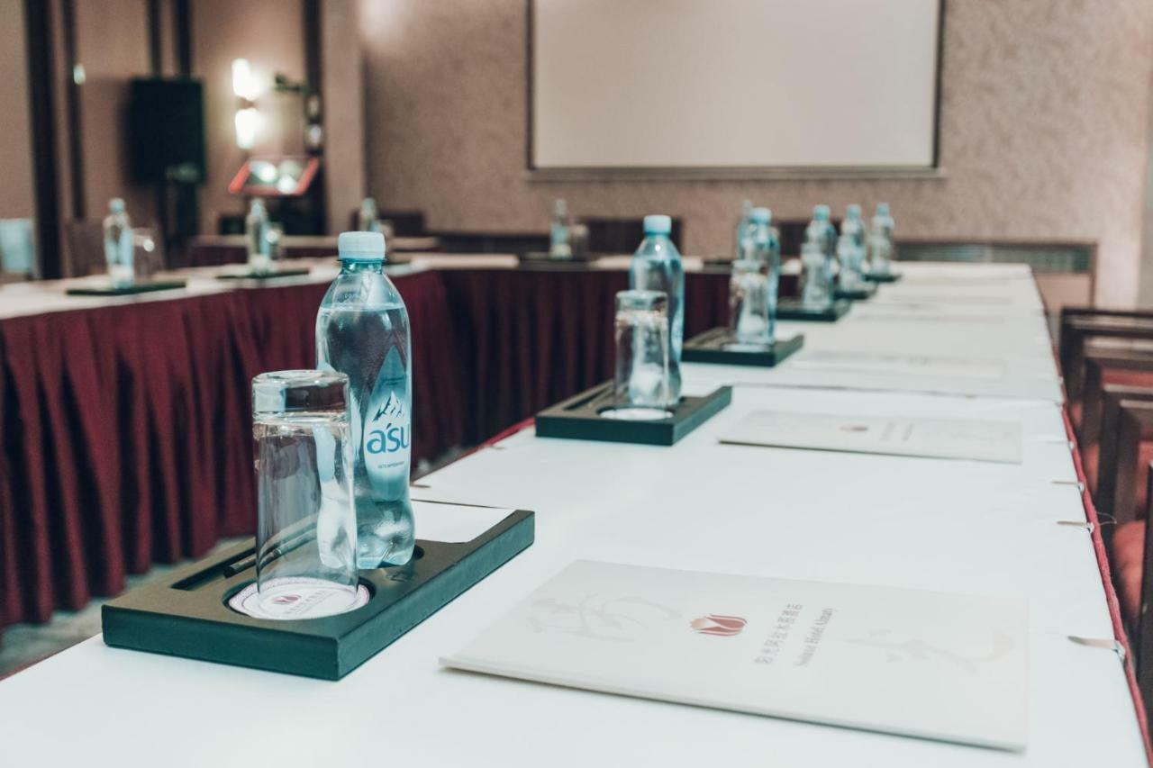 Soluxe Hotel Αλμάτι Εξωτερικό φωτογραφία